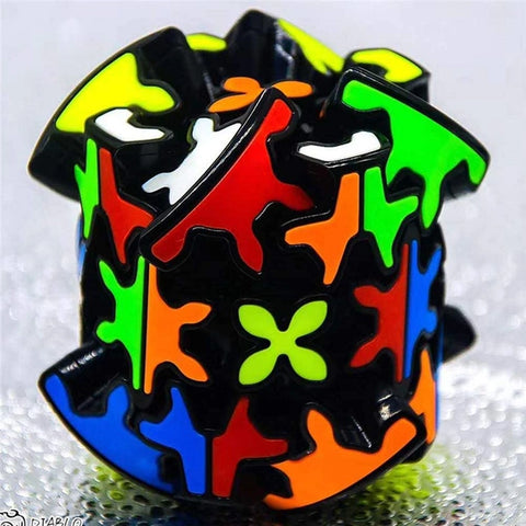 QiYi Cylinder Gear 3x3 Speed Cube (Tiled)